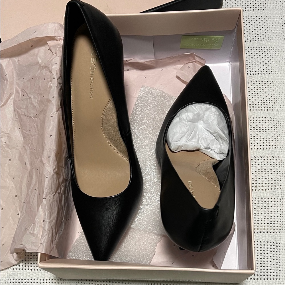 BCBGeneration Elegant Black Pointed Heels
